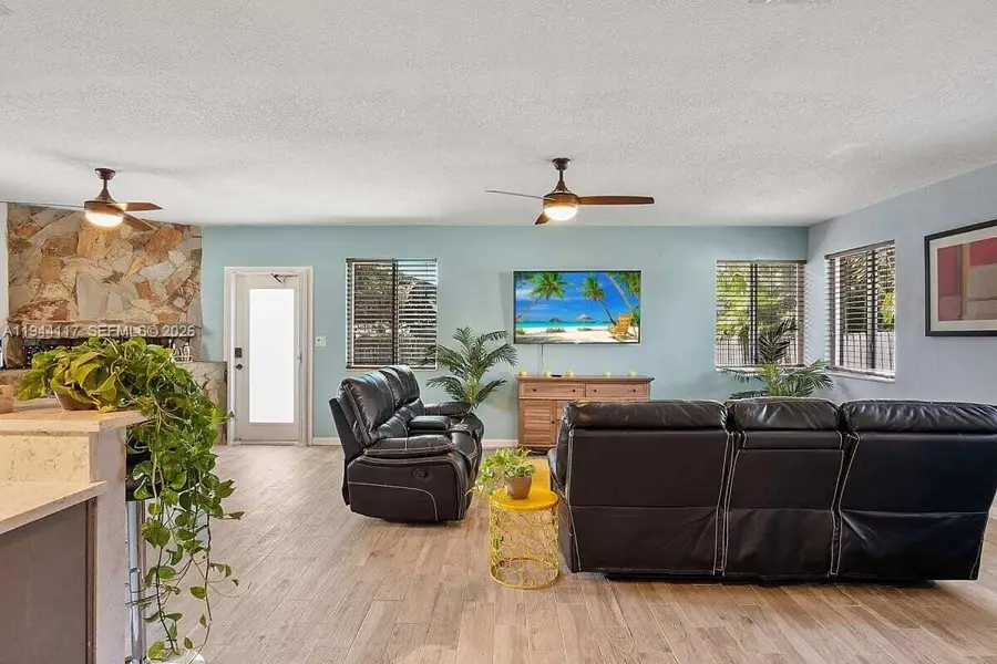 316 NW 29th St, Wilton Manors, FL 33311 - Image #3