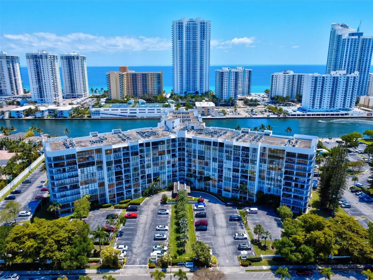 1000 Parkview Dr #330, Hallandale Beach, FL 33009 - Image #1