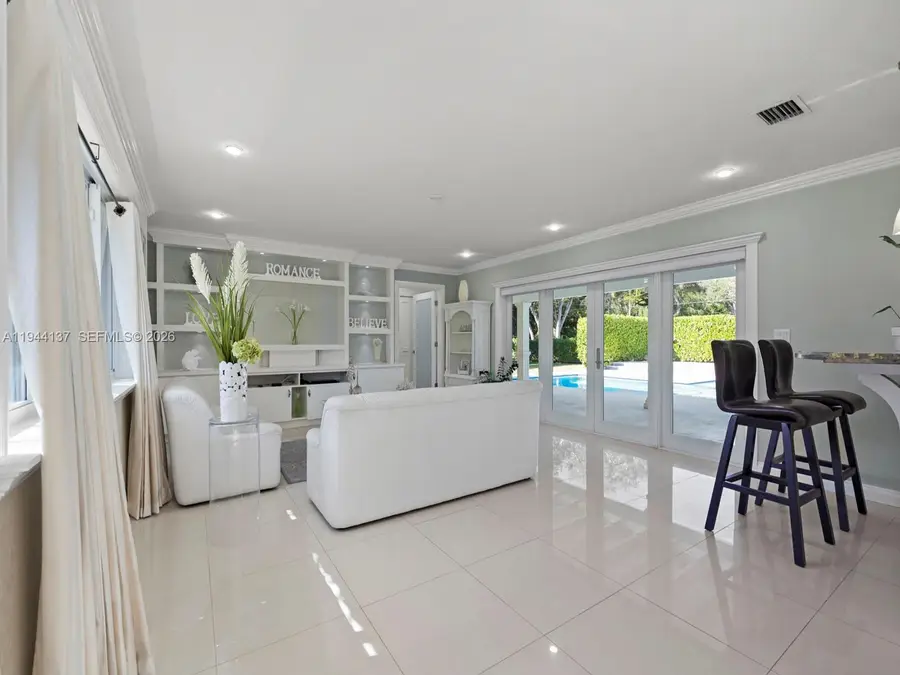 8205 SW 116th St, Miami, FL 33156 - #3