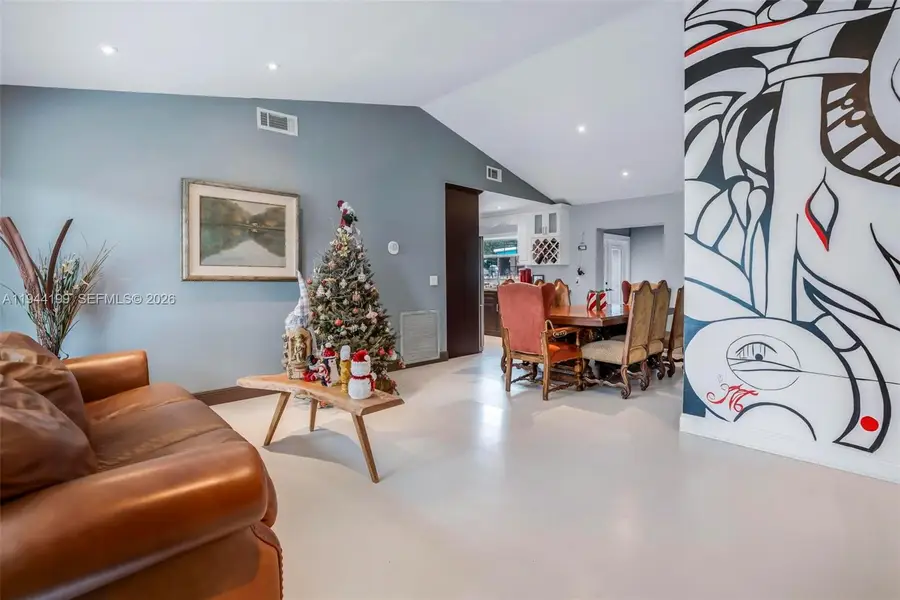 8330 NW 3rd St, Pembroke Pines, FL 33024 - Image #3