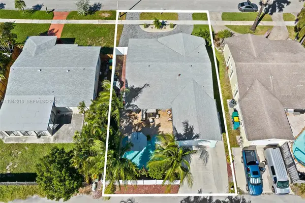 406 SE 4th Ter, Dania Beach, FL 33004