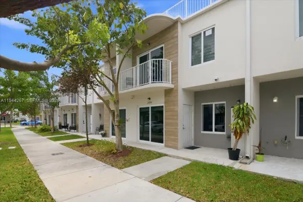 25874 SW 144th Ct, Homestead, FL 33032