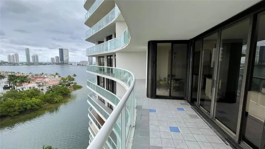 4000 Island Blvd #1105, Aventura, FL 33160 - Image #2