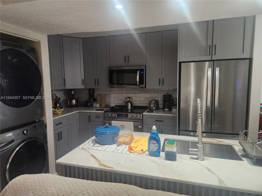 8019 NW 15th Mnr #8019, Plantation, FL 33322 - Image #3