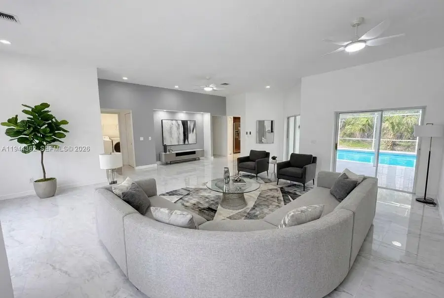 5513 Palmetto Dr, Fort Pierce, FL 34982 - Image #3