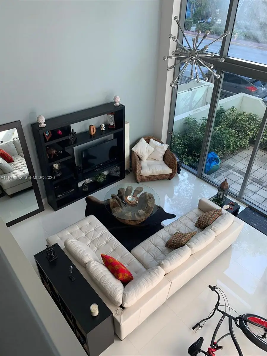 6000 Collins Ave Unit 136, Miami Beach, FL 33140 - Image #2