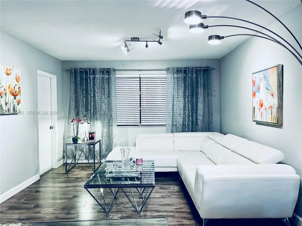 2300 Park Ln #201, Hollywood, FL 33021 - Image #1