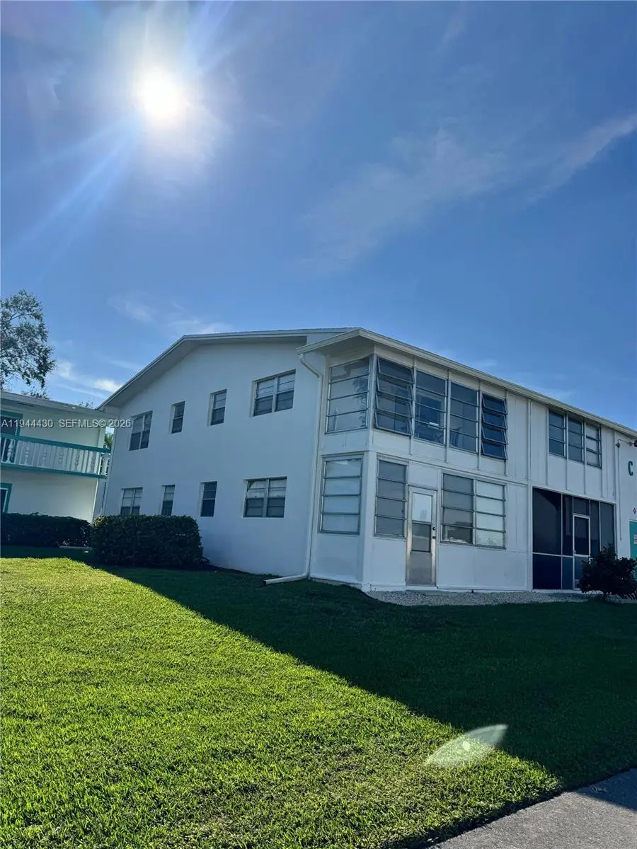 65 Westbury C #65, Deerfield Beach, FL 33442 - Image #1