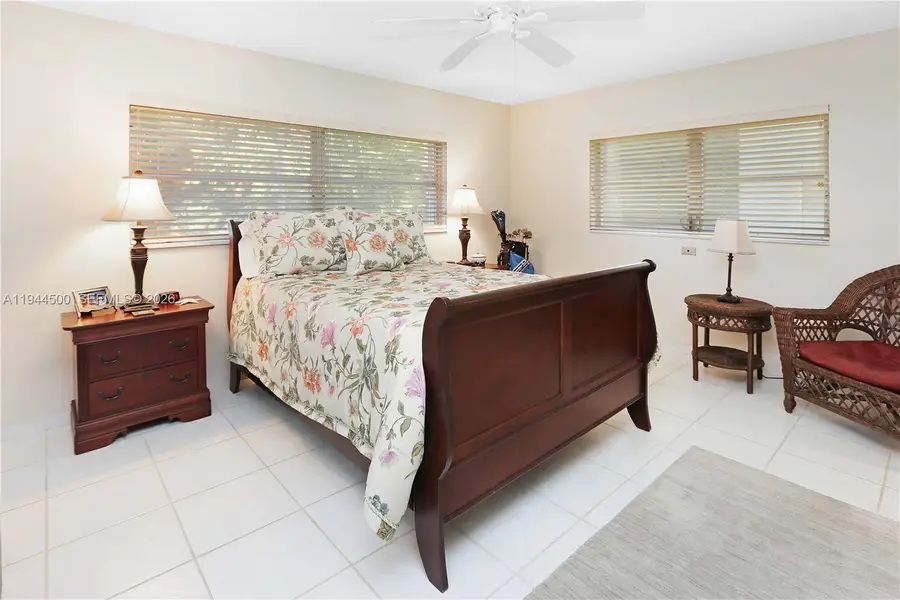 1425 Atlantic Shores Blvd #110, Hallandale Beach, FL 33009 - Image #3