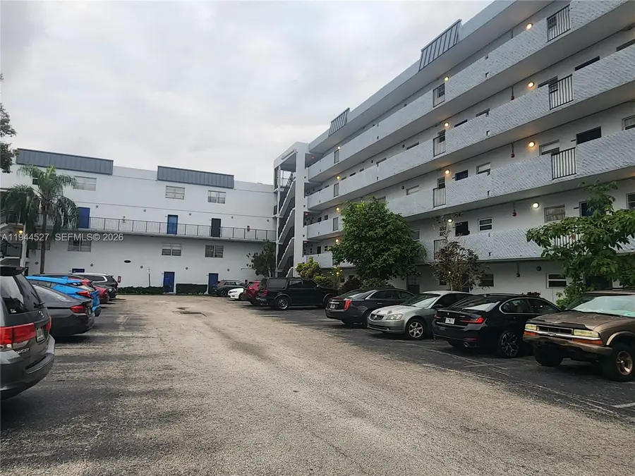 7521 NW 16th St #4306, Plantation, FL 33313 - Image #2