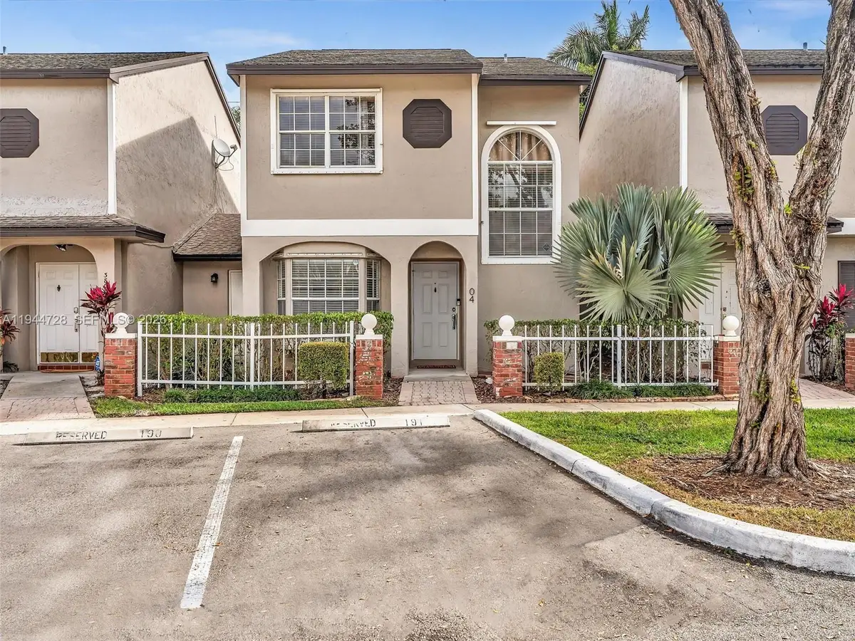 3804 NW 121st Ave, Sunrise, FL 33323 - Image #1