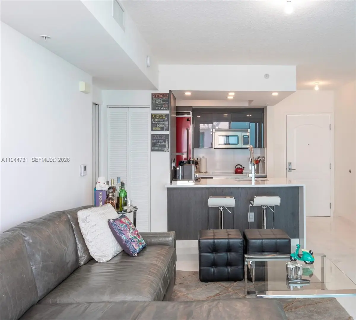 110 Washington Ave #1722, Miami Beach, FL 33139 - Image #1