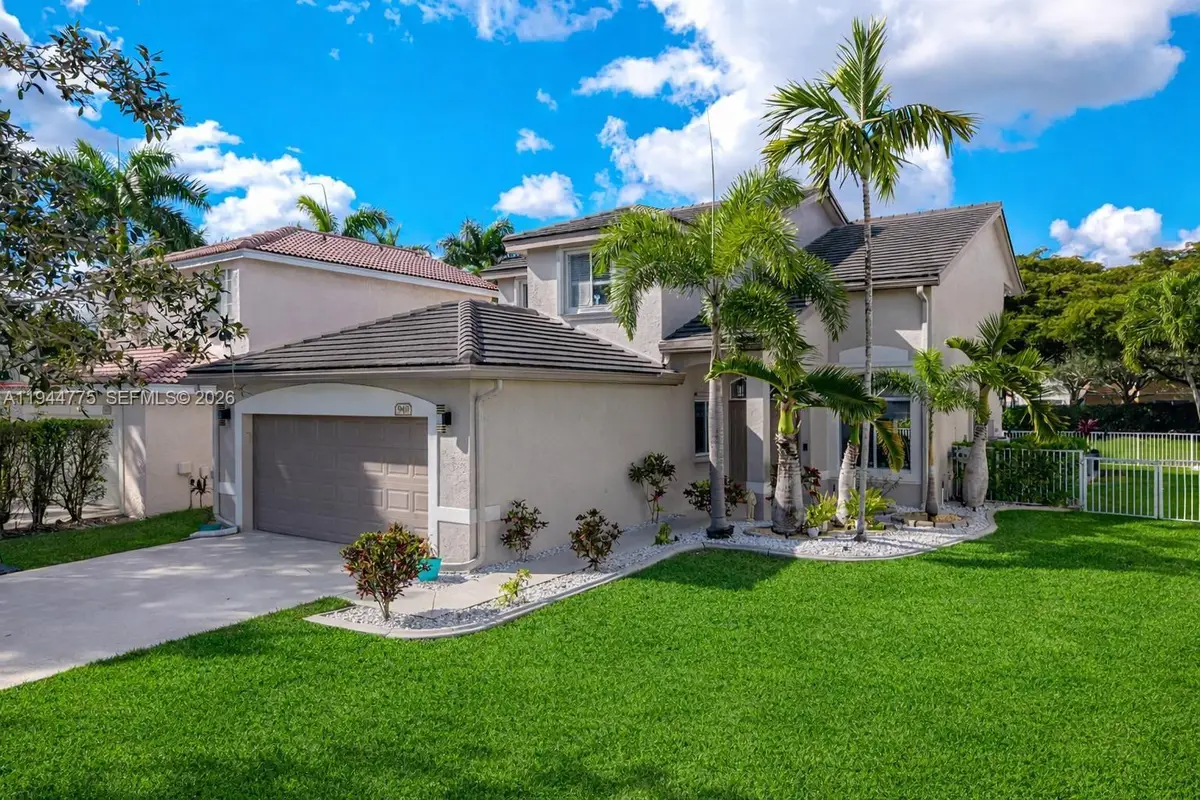 940 SW 177th Way, Pembroke Pines, FL 33029 - Image #1