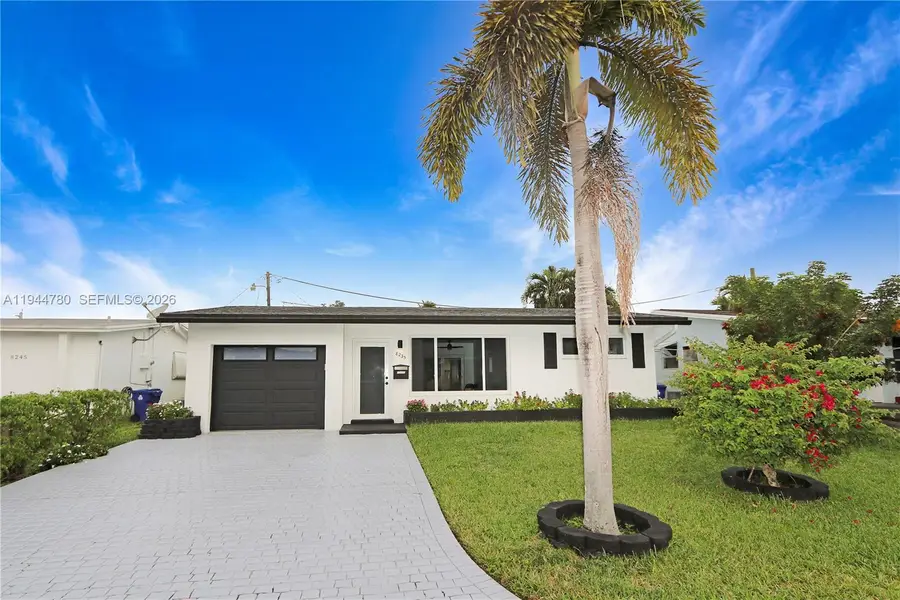 8235 NW 23rd St, Sunrise, FL 33322 - Image #2