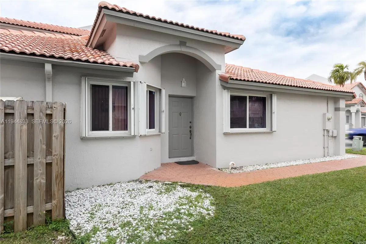 11600 NW 50th Ter, Doral, FL 33178 - Image #1