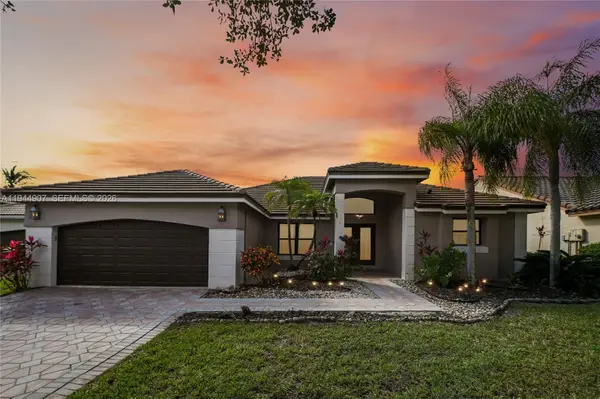 700 Verona Ct, Weston, FL 33326