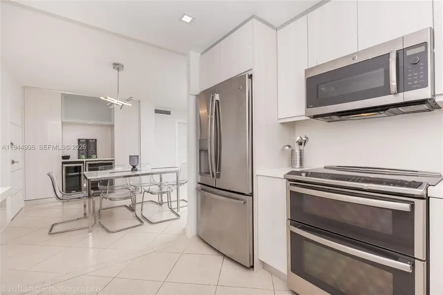 5555 Collins Ave #9U, Miami Beach, FL 33140 - Image #3