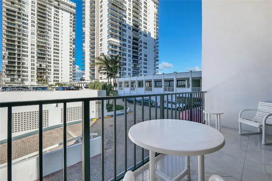 2401 S Ocean Dr #305, Hollywood, FL 33019 - Image #3