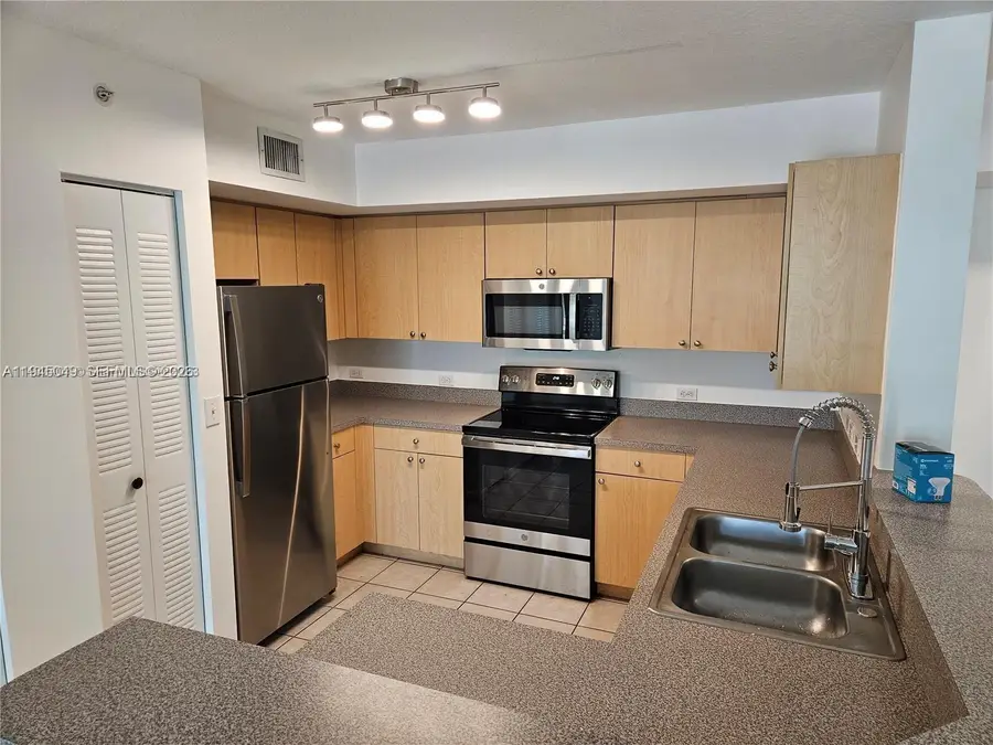 1113 Villa Ln #1113, Boynton Beach, FL 33435 - Image #2