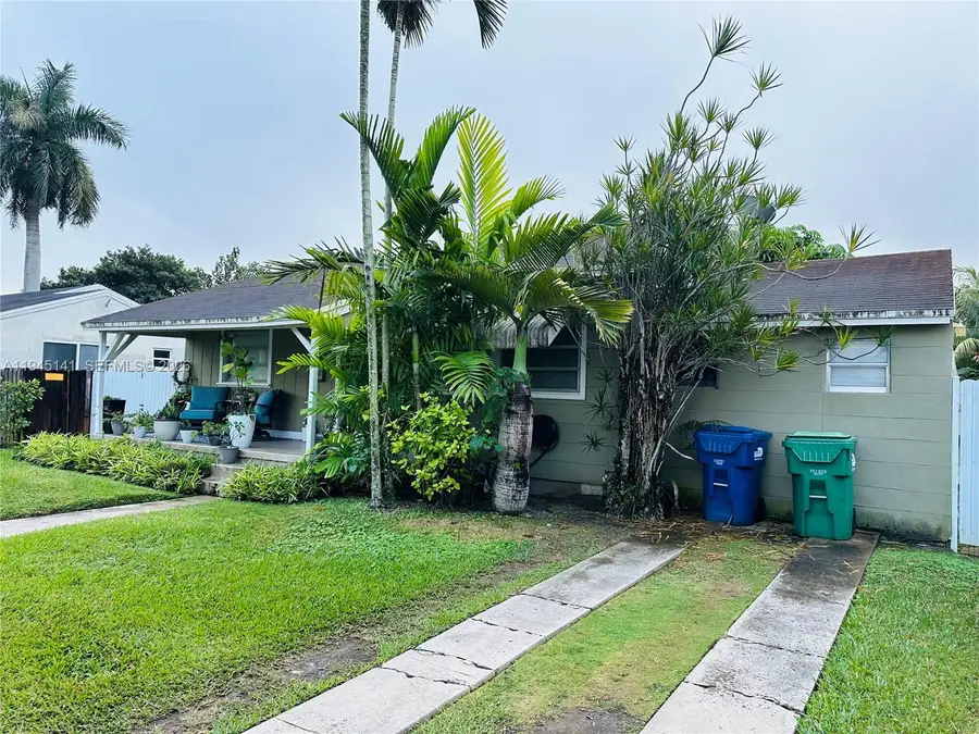 Address Withheld By Seller, Miami, FL 33161 - Image #2