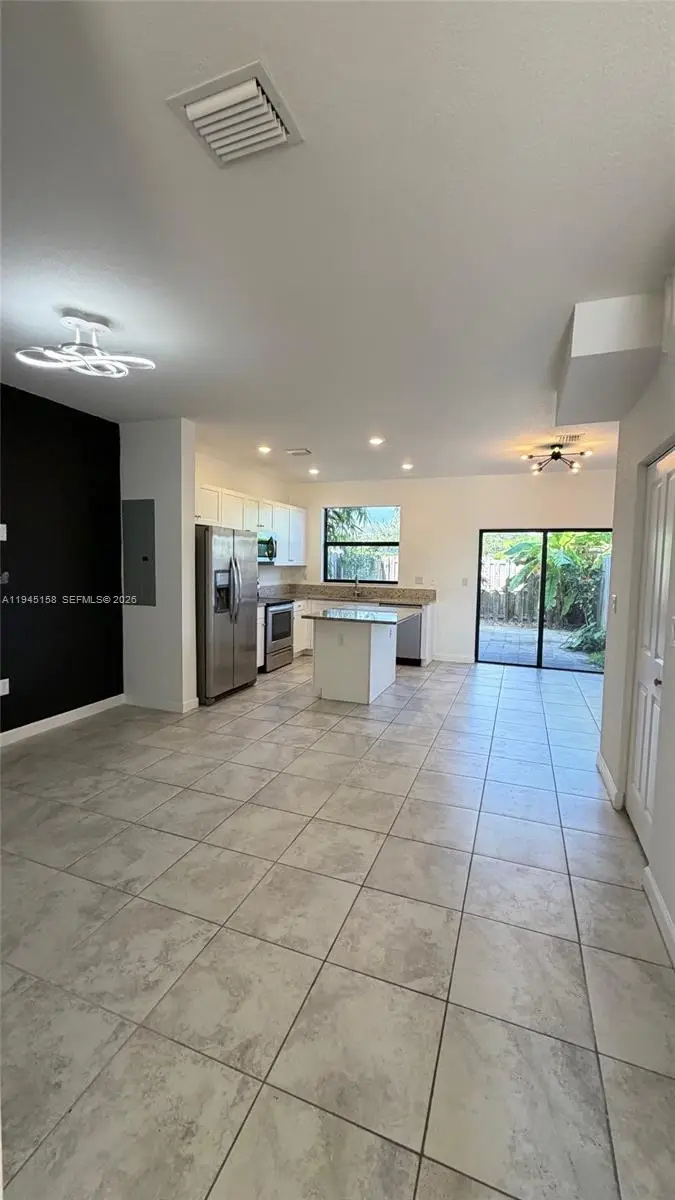 11383 SW 248th Ter, Homestead, FL 33032 - Image #2