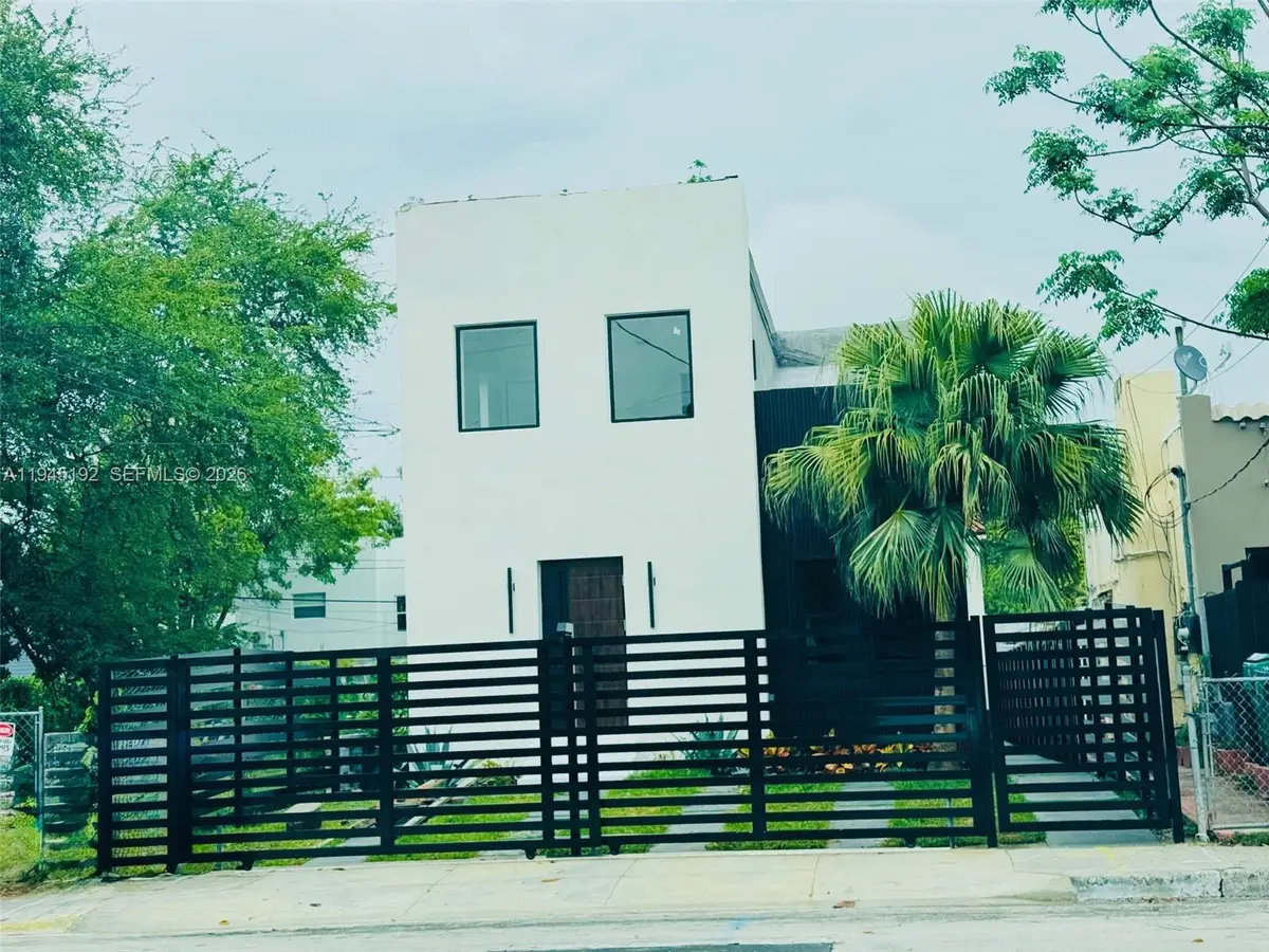 905 SW 13th Ct, Miami, FL 33135 - Image #1