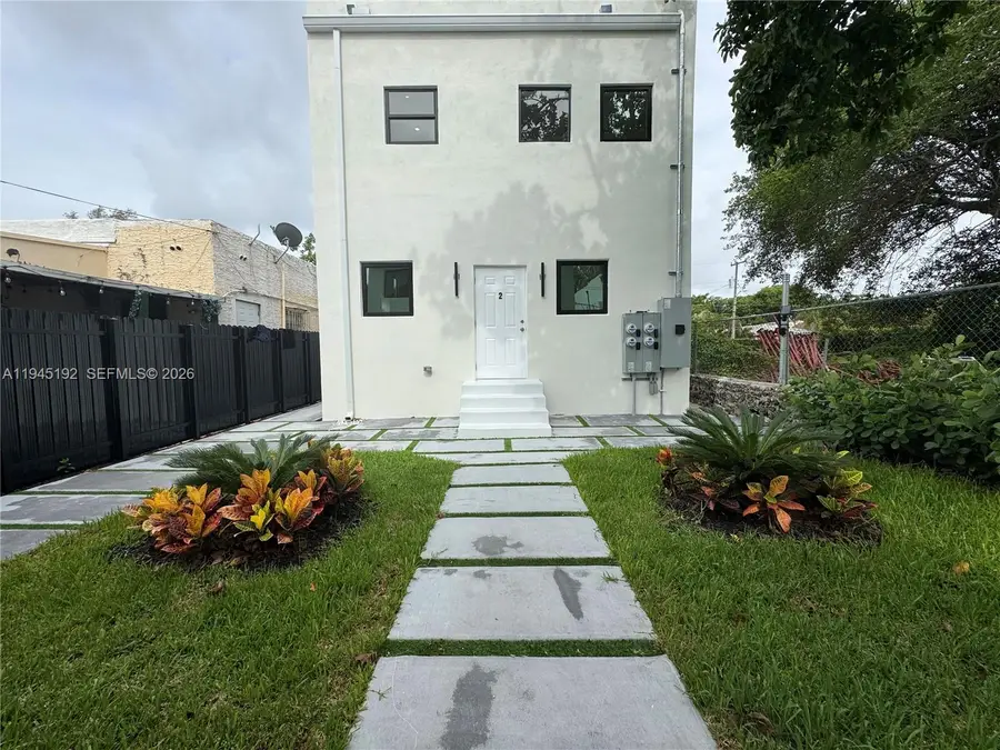 905 SW 13th Ct, Miami, FL 33135 - Image #3