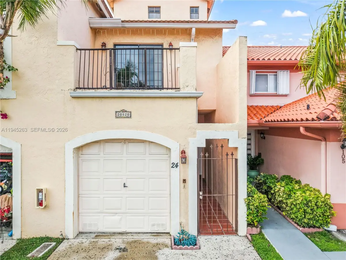 20820 San Simeon Way #24-G, Miami, FL 33179 - Image #1