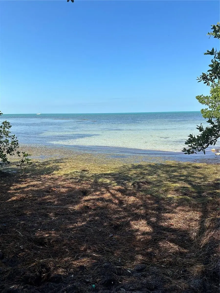 Address Withheld By Seller, Marathon, FL 33050 - Image #3