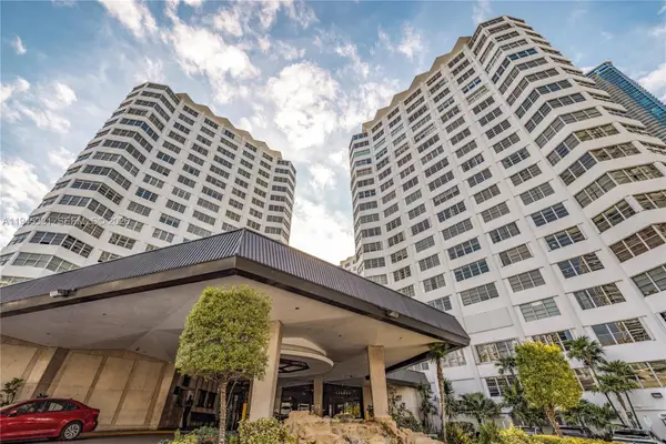 801 Brickell Bay Dr #1262, Miami, FL 33131