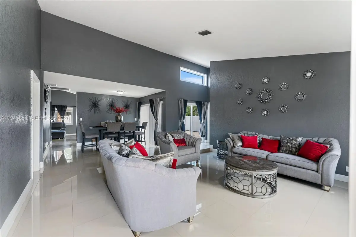 7527 SW 6th Ct, North Lauderdale, FL 33068 - Image #1