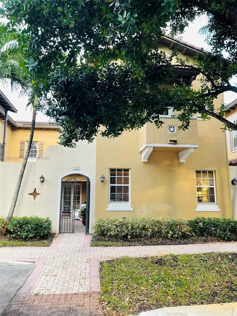 535 SW 146th Ter #3-8, Pembroke Pines, FL 33027 - Image #1