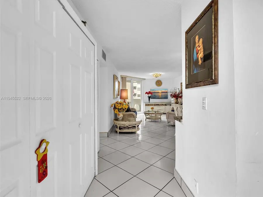 1750 W 46th St #404, Hialeah, FL 33012 - Image #3