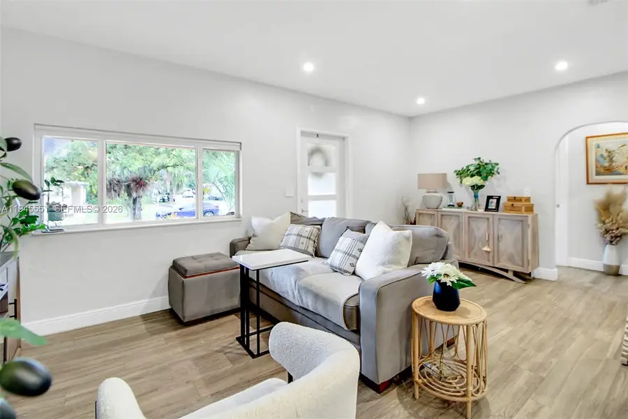 6250 SW 19th St, Miami, FL 33155 - Image #3