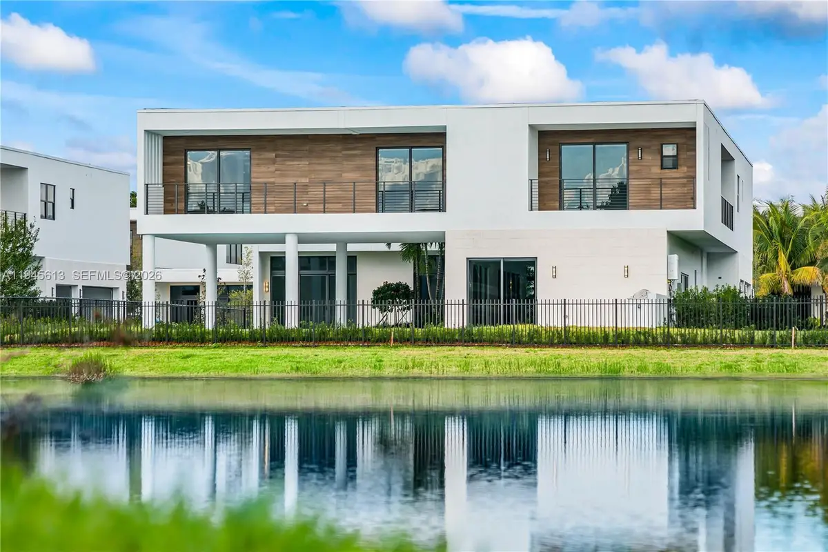 16680 N Botaniko Dr N, Weston, FL 33326 - Image #1