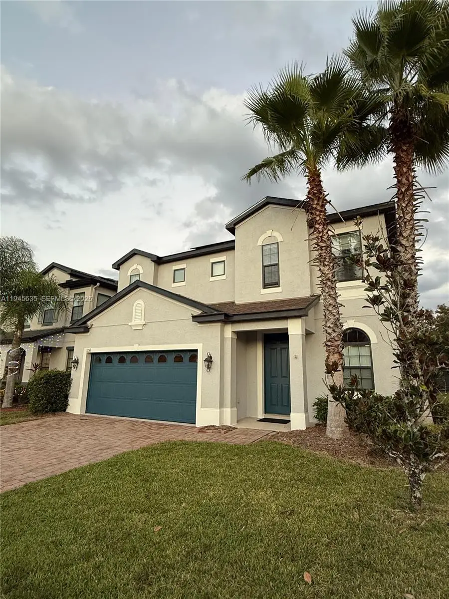 11016 Tahiti Isle Ln, Tampa, FL 33647 - #1