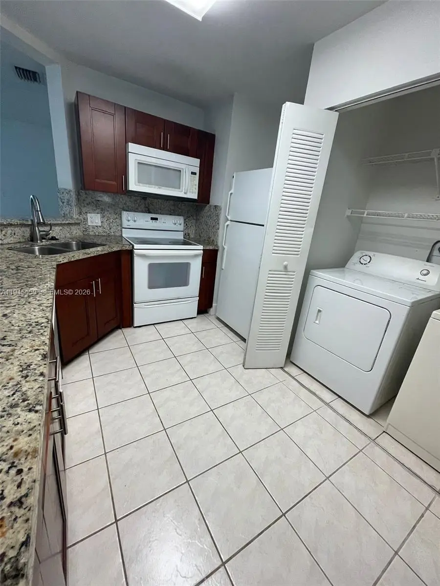 3457 NW 44th St #104, Oakland Park, FL 33309 - Image #3