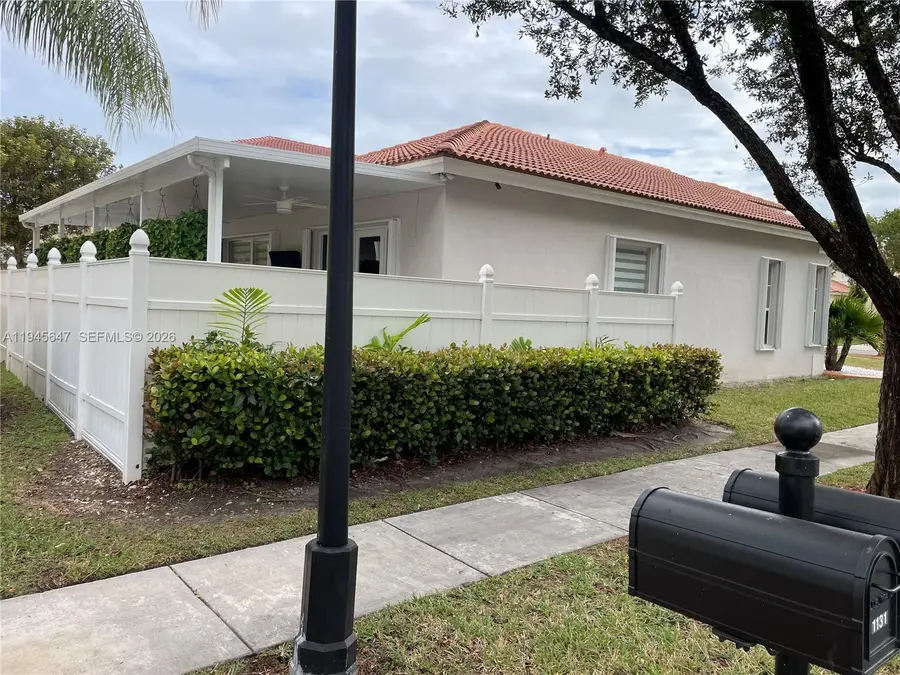 3725 NE 11th St, Homestead, FL 33033 - Image #3