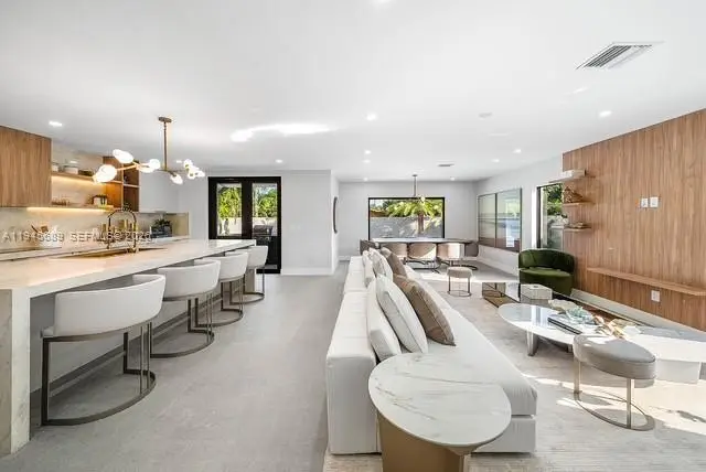 3225 Canal Dr, Pompano Beach, FL 33062 - Image #3