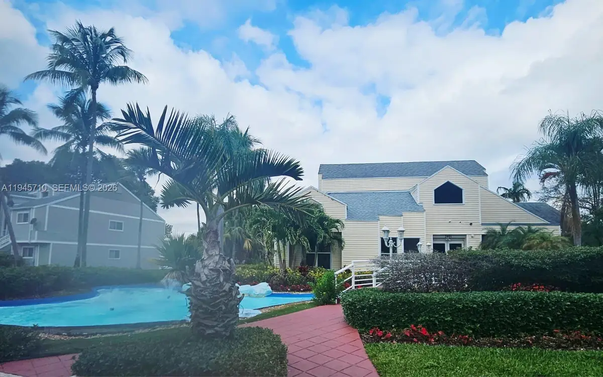 3469 NW 44th St #106, Oakland Park, FL 33309 - Image #1