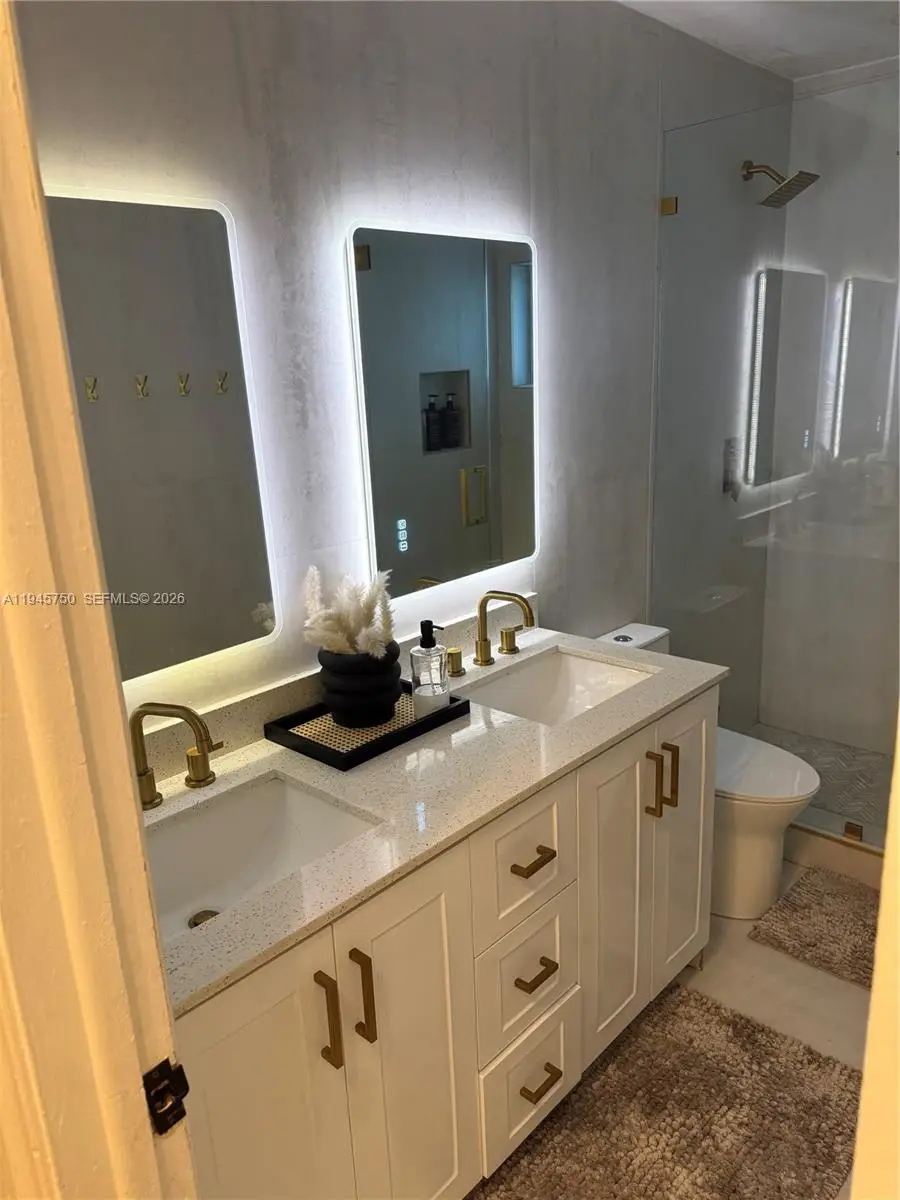 7770 NW 45th Ct, Lauderhill, FL 33351 - Image #3