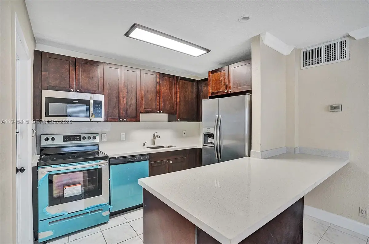 601 SE 5th Ct #110, Fort Lauderdale, FL 33301 - Image #1