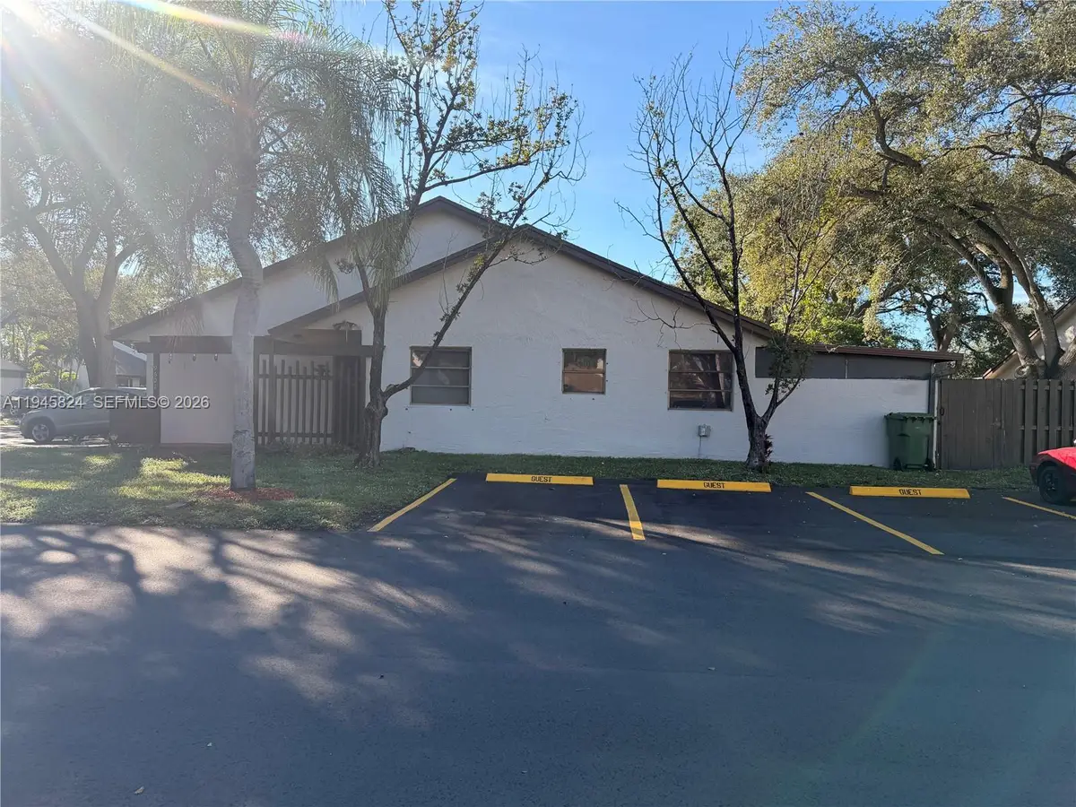9601 NW 16th St, Pembroke Pines, FL 33024 - Image #1