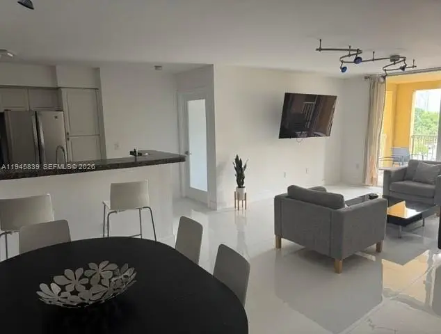 19555 E Country Club Dr #8507, Aventura, FL 33180 - Image #1