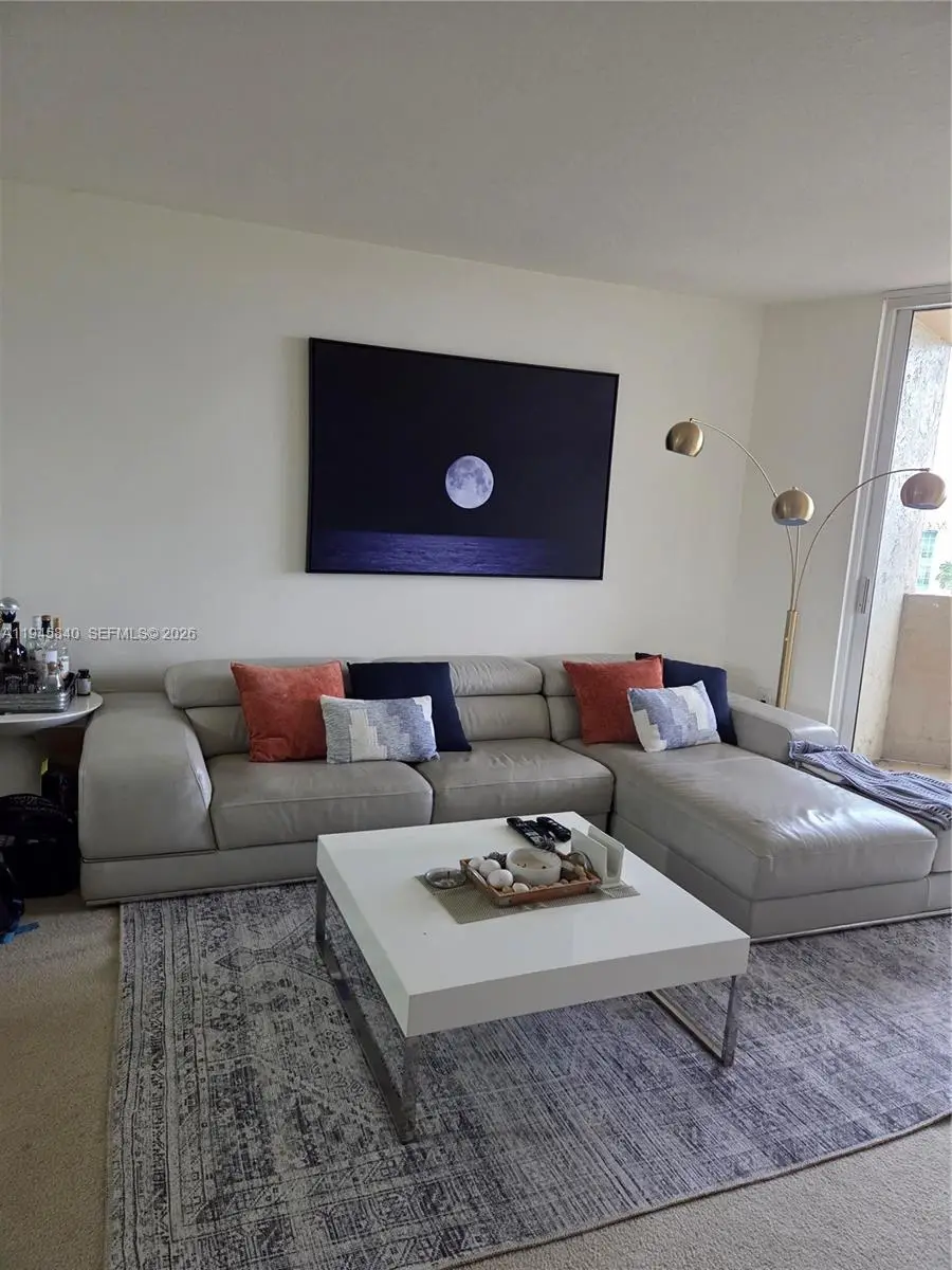 19501 W Country Club Dr #511, Aventura, FL 33180 - Image #3