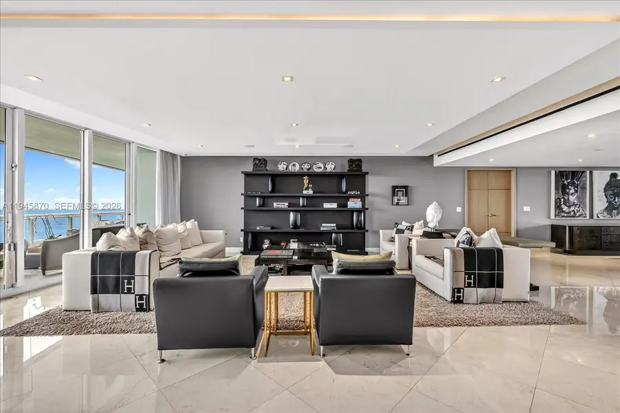 1643 Brickell Ave #3904, Miami, FL 33129 - Image #3