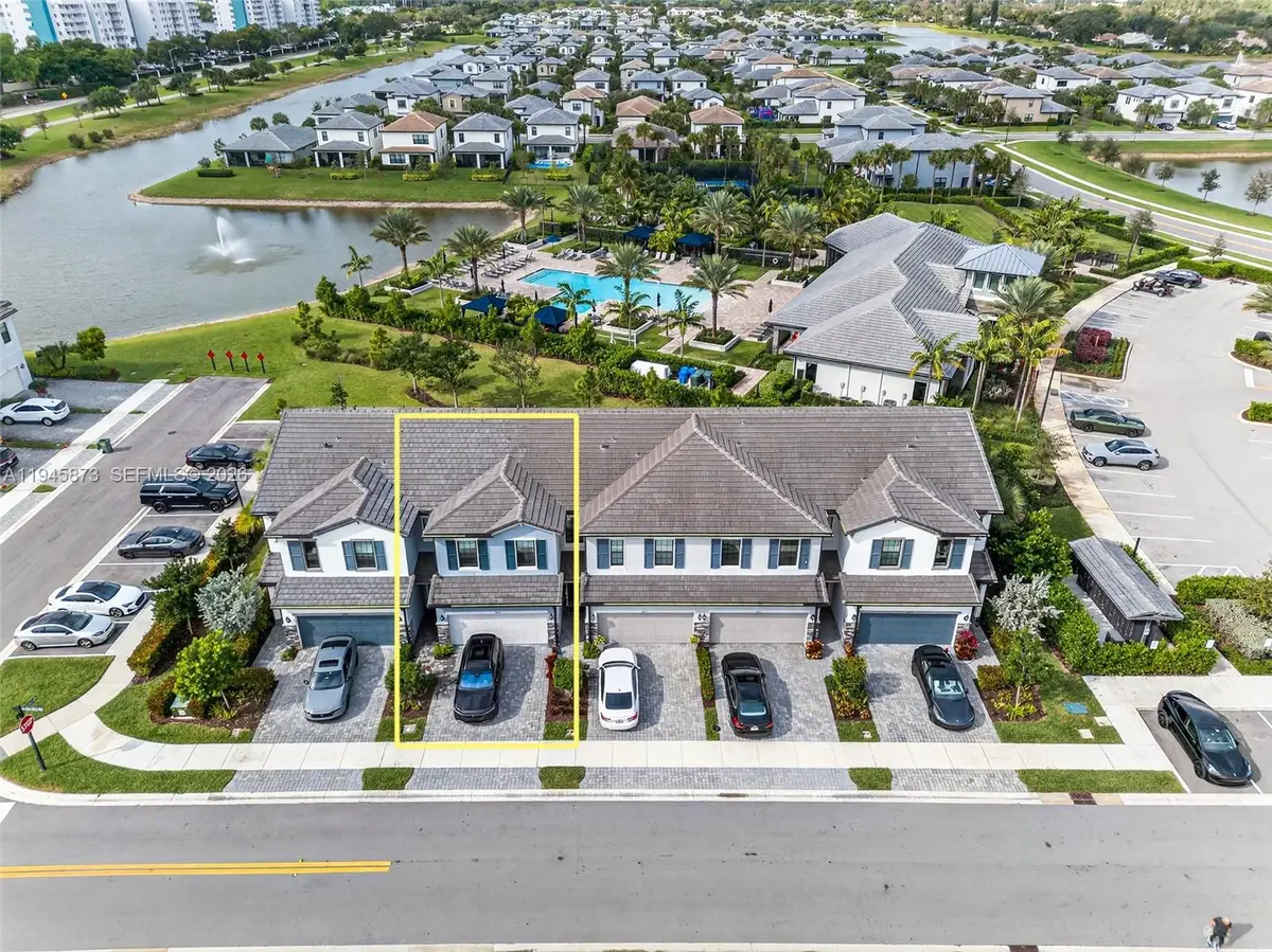 4409 W Appleton Cir W, Oakland Park, FL 33309 - Image #1