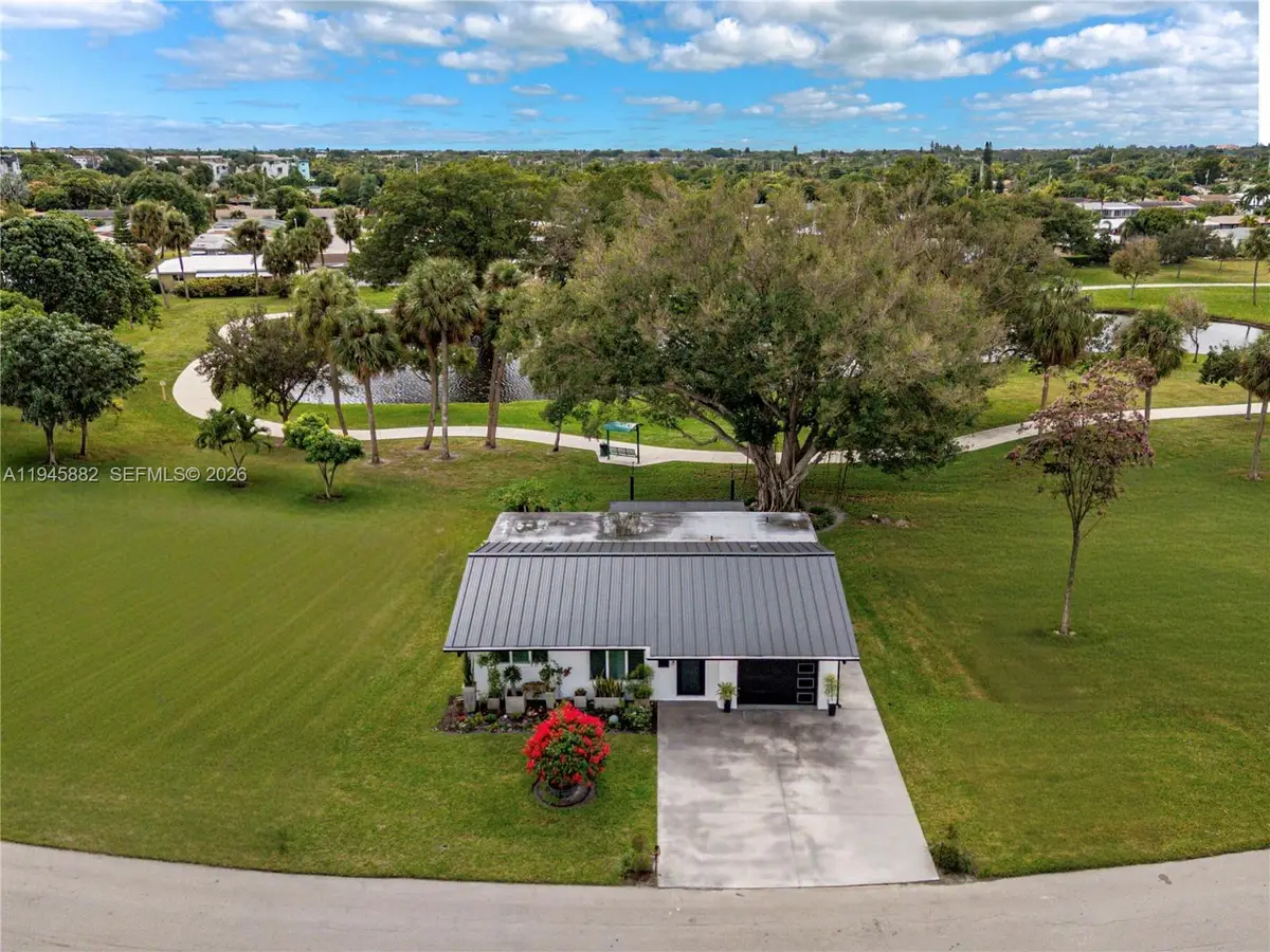 4400 NW 45th Ct, Tamarac, FL 33319 - Image #1