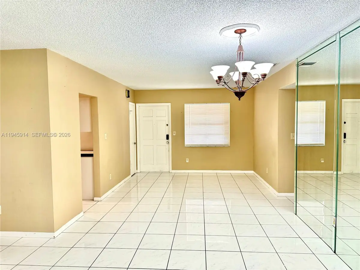 2500 SW 81st Ave #401, Davie, FL 33324 - Image #1