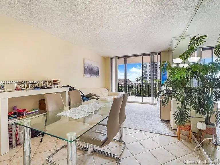 540 Brickell Key Dr #603, Miami, FL 33131 - Image #2